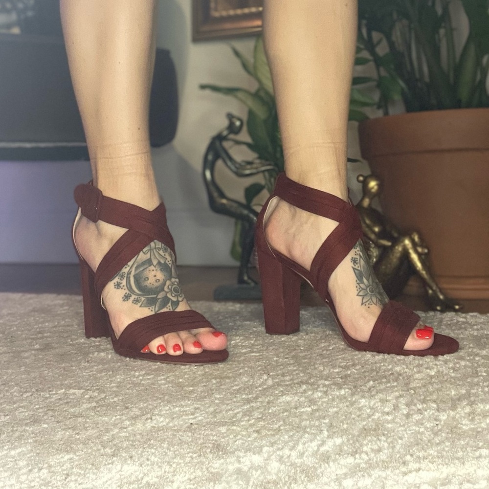 Forever 21 Maroon Heels - Size 8.5